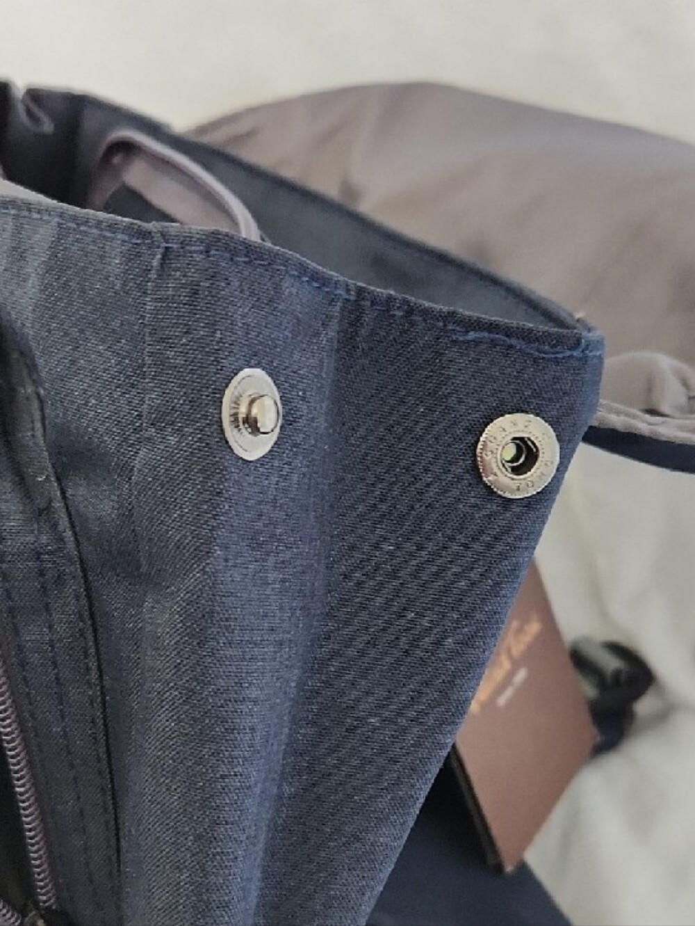 Wind Took Navy Canvas Men's Backpack Gray Details Snap Buckle Enclosure Zippers - Picture 7 of 12